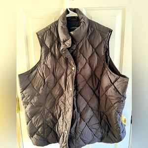 Lands End chocolate brown puffer vest